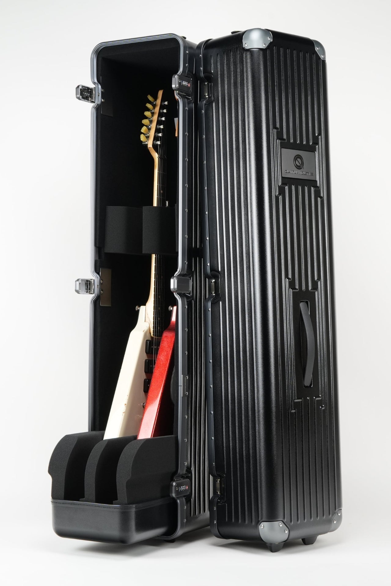 Next-Gen VXP Flight Case: Ultimate Extreme Guitar Protection - QUANTUM INDUSTRIES