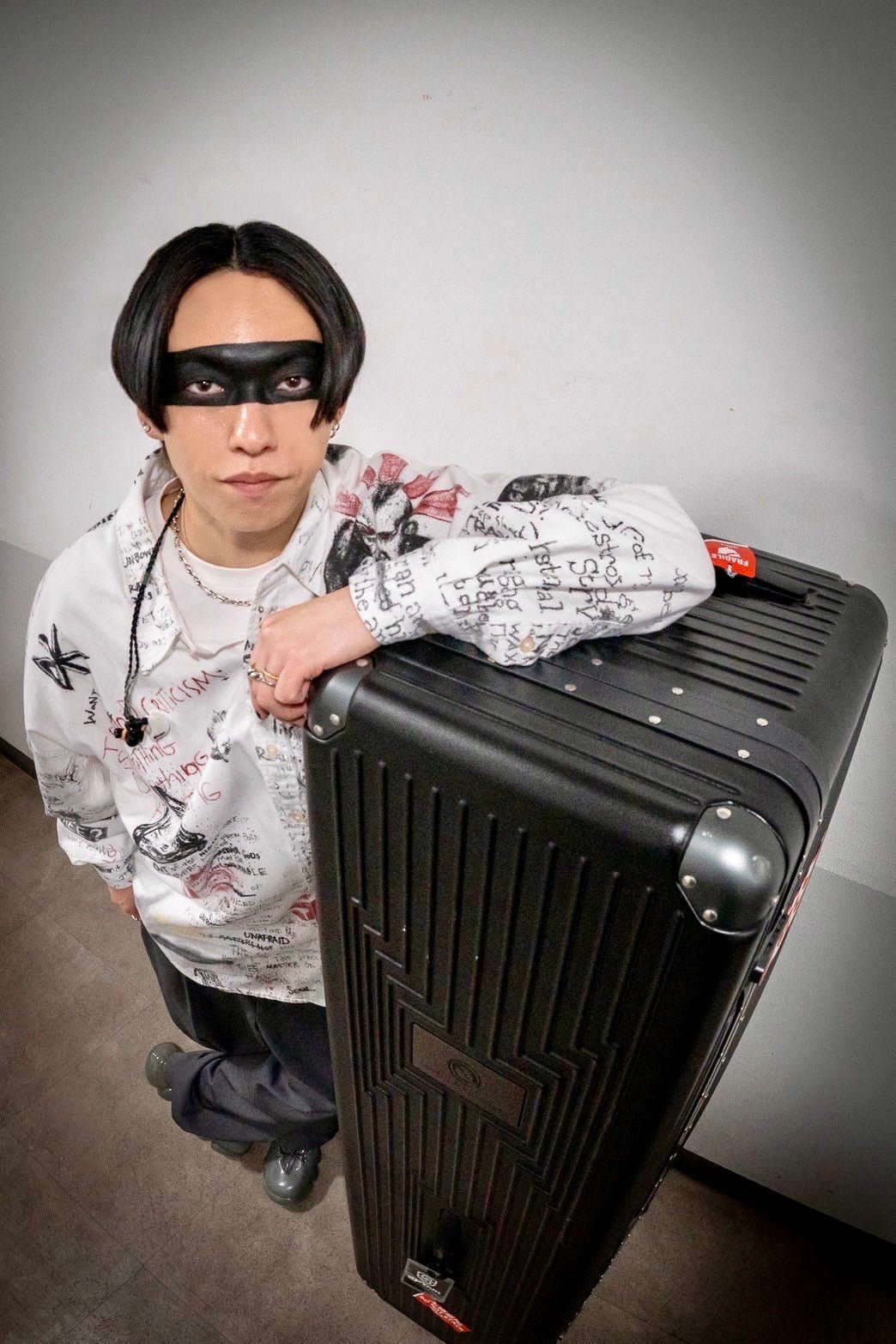 この度私たちは日本のロックシーンをけん引し続けるSPYAIRを、Quantum Industriesファミリーにお迎えできることを、心から誇りに思います。 - QUANTUM INDUSTRIES