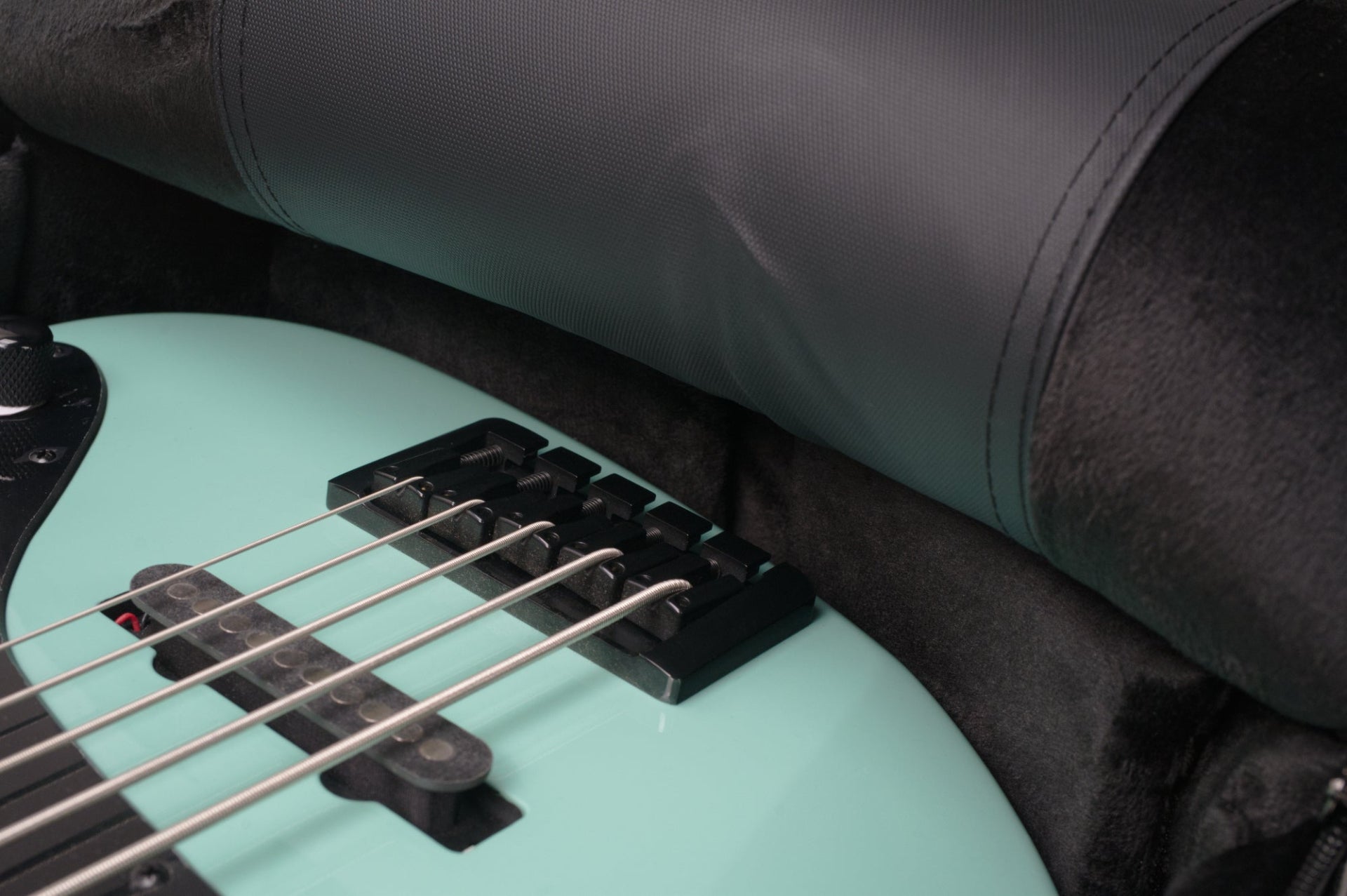 カドケシブラック Kazane Bass Guitar Gig Bag - Ultra Lite Series