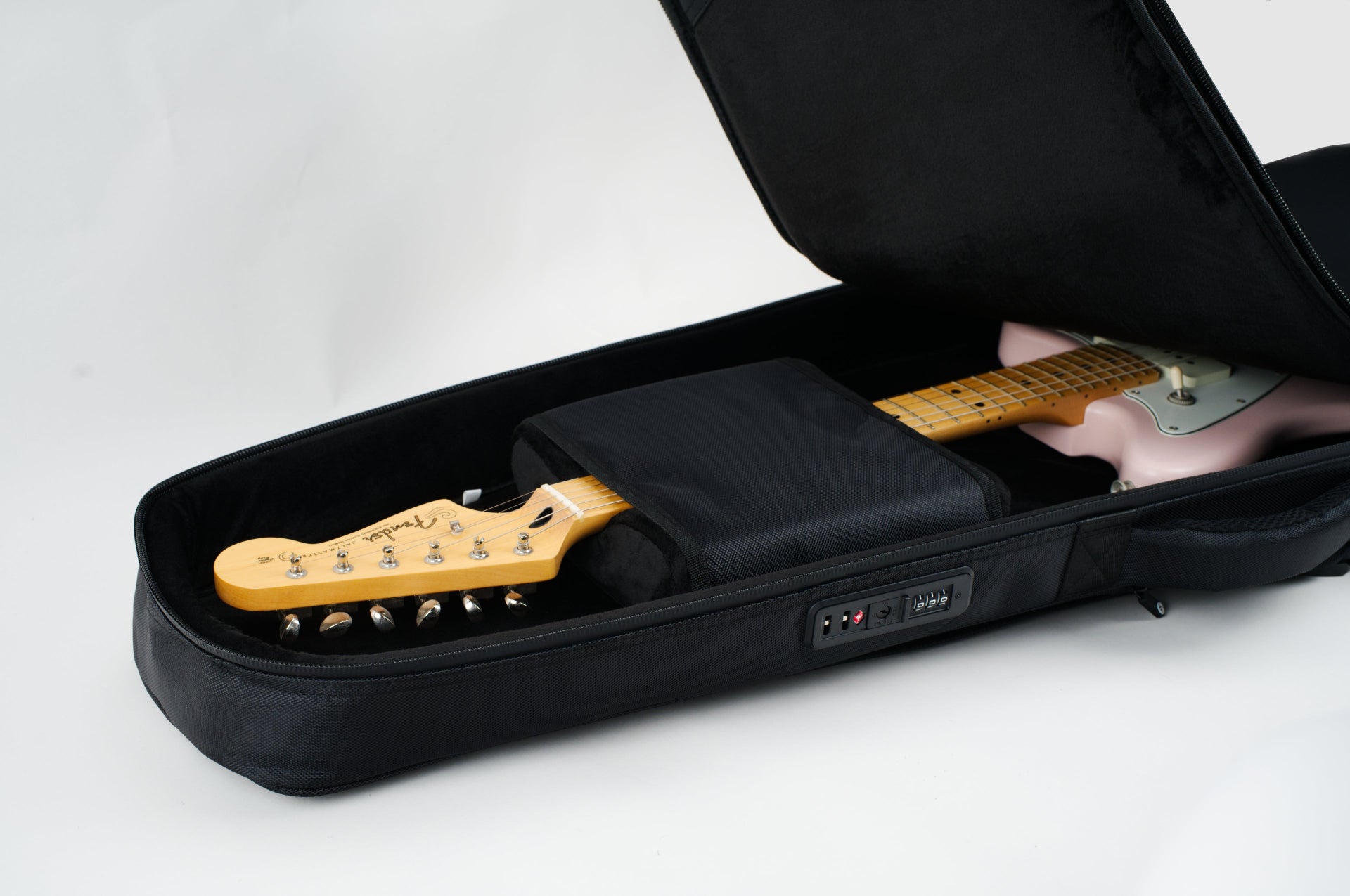 Kazane Electric Guitar Bag showing a Fender