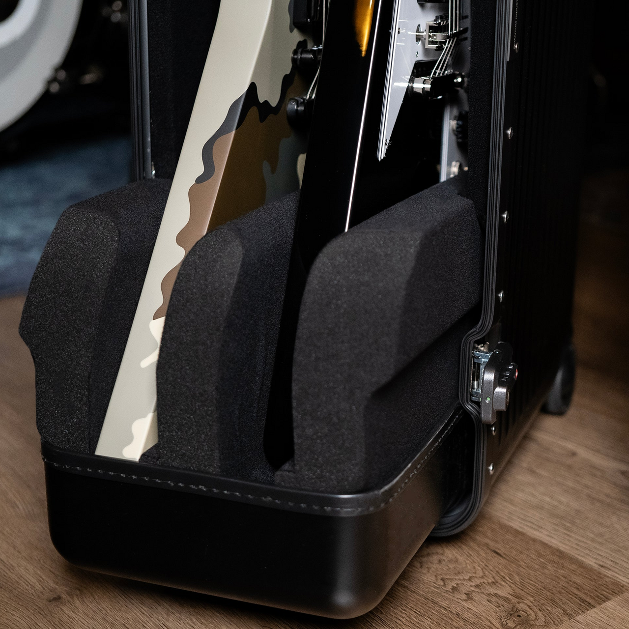 VXP Gibson Flying V and Explorer Double Guitar Case showing protection of the base foam
