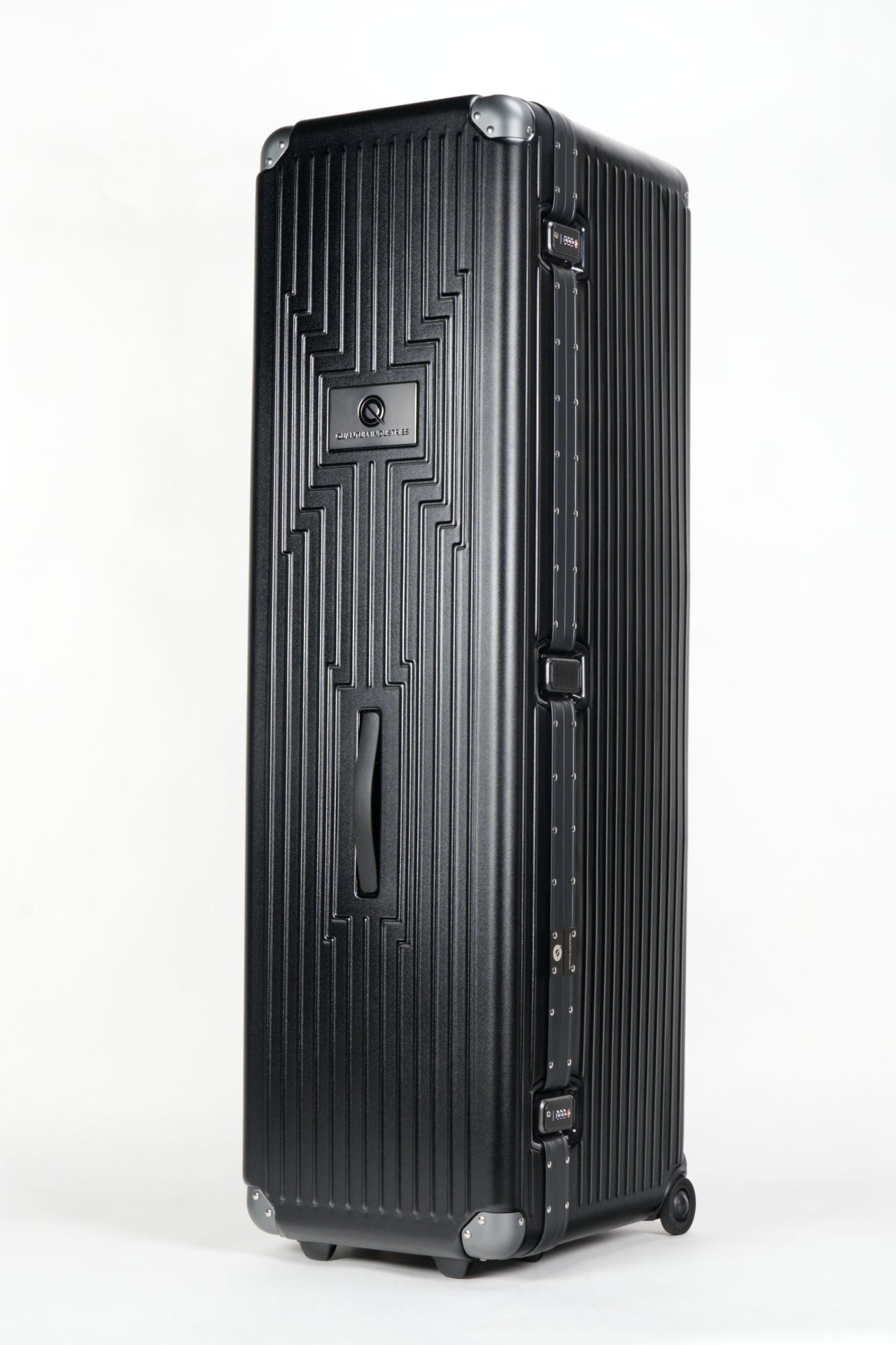 BGX - Triple Bass Guitar Case - QUANTUM INDUSTRIES Travel Case BGX