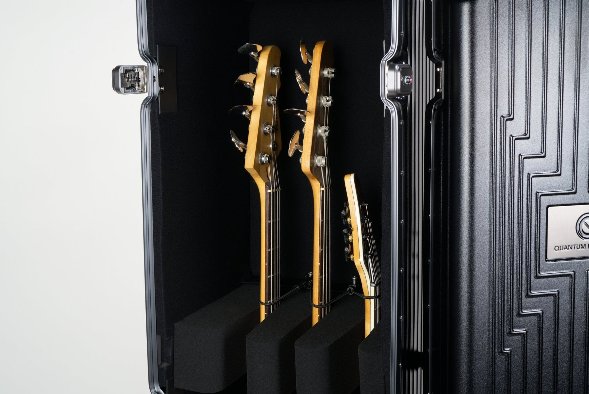 BGX - Triple Bass Case - QUANTUM INDUSTRIES Travel Case BGX