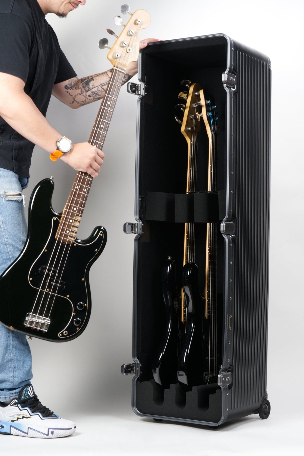 BGX - Triple Bass Case - QUANTUM INDUSTRIESTravel CaseBGX