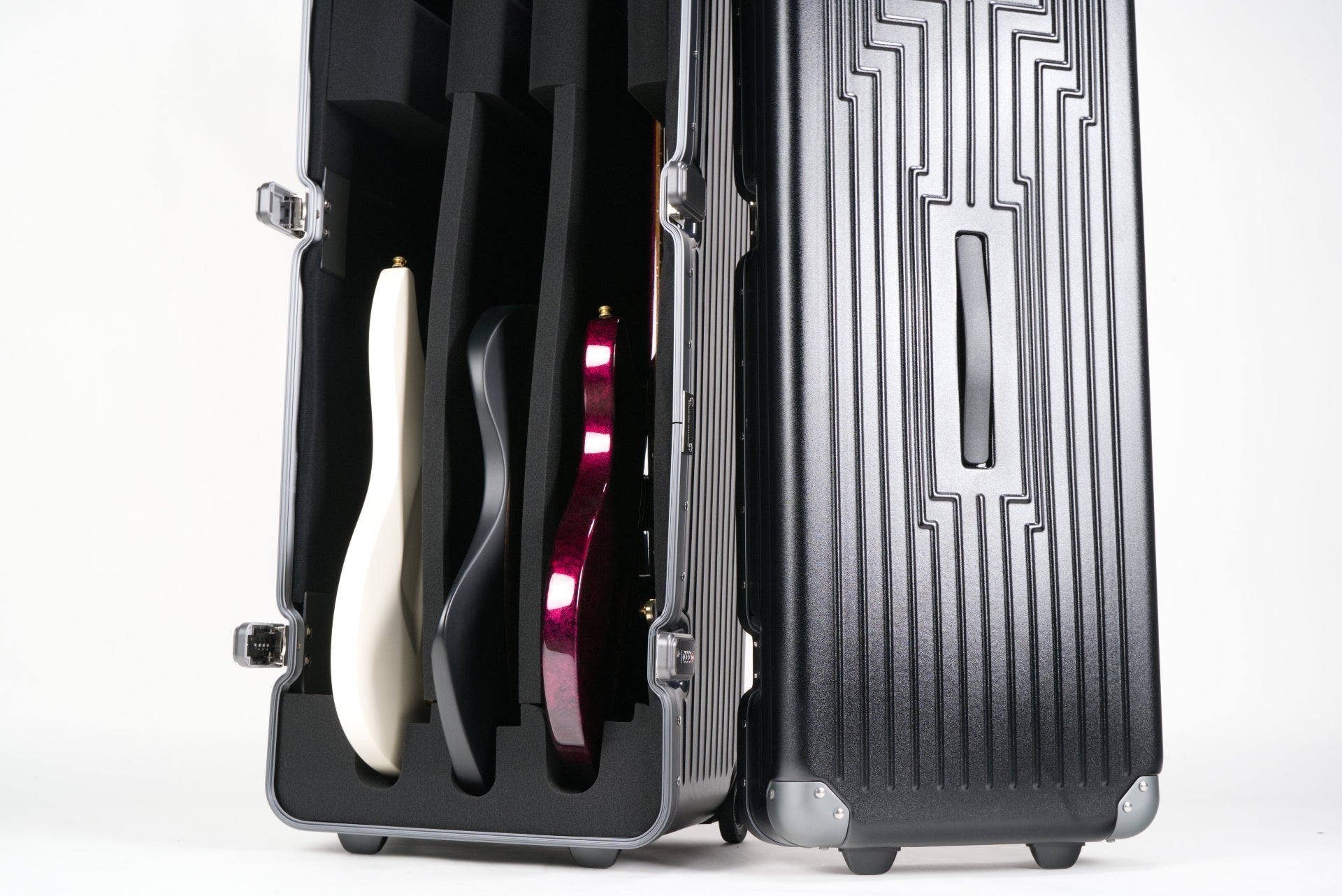 GTX Triple Electric Guitar Case - Flight Safe Touring Vault