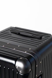 GTX - Triple Guitar Case - Top Handle - QUANTUM INDUSTRIES