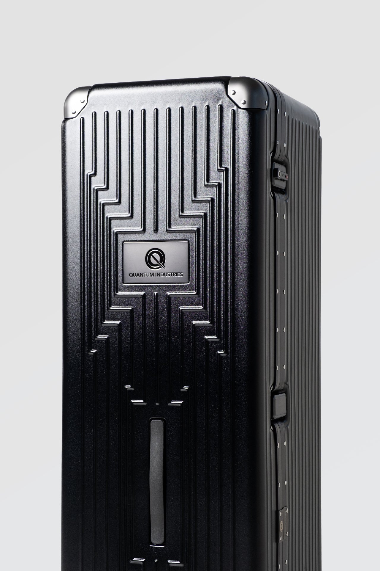 GTX - Triple Guitar Case - QUANTUM INDUSTRIES