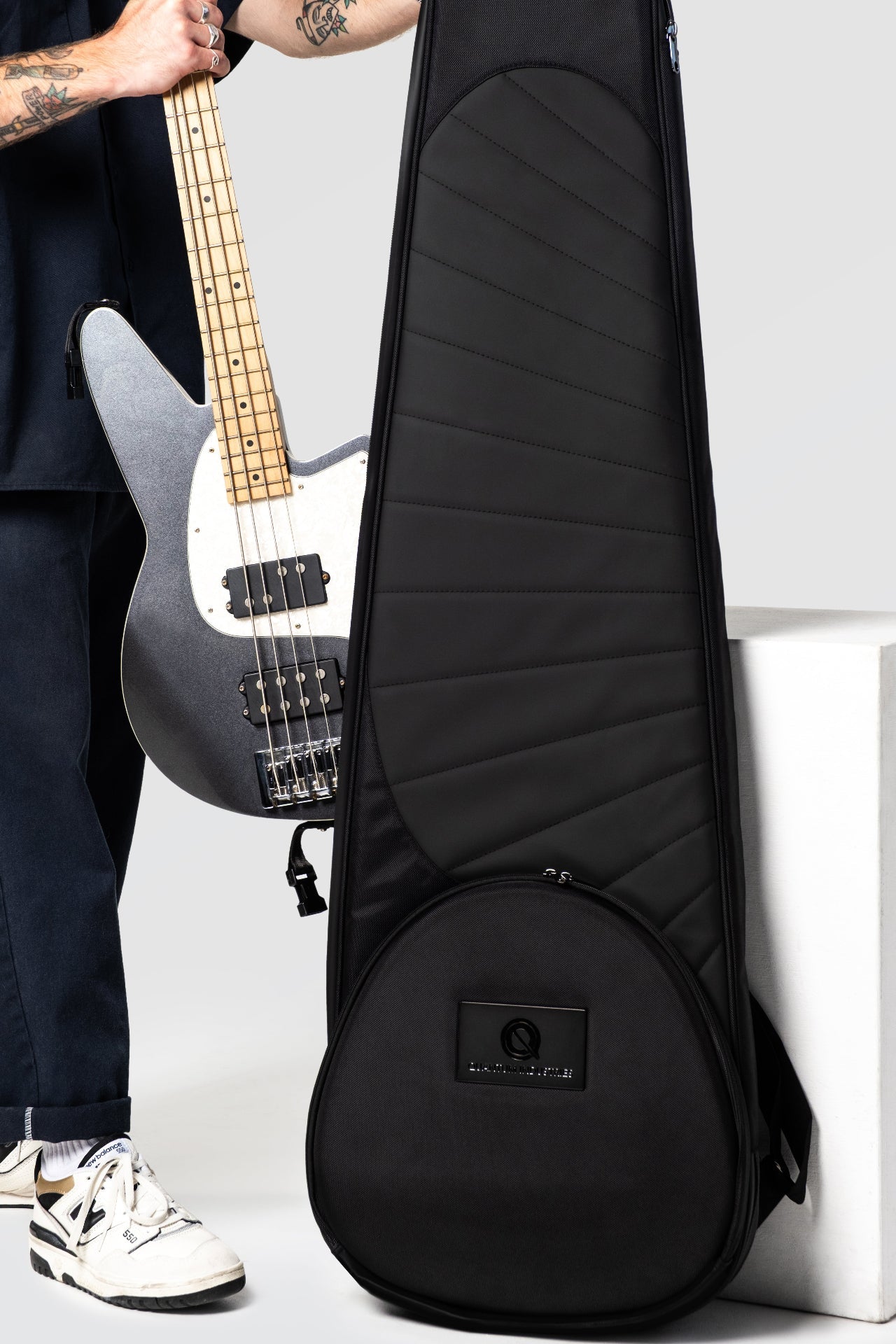 HACHIMAN - Bass Guitar Bag - QUANTUM INDUSTRIESGuitar BagB80KBGB