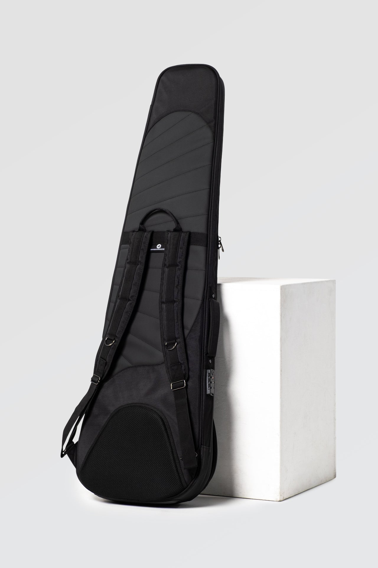 HACHIMAN - Bass Guitar Bag - QUANTUM INDUSTRIESGuitar BagB80KBGB
