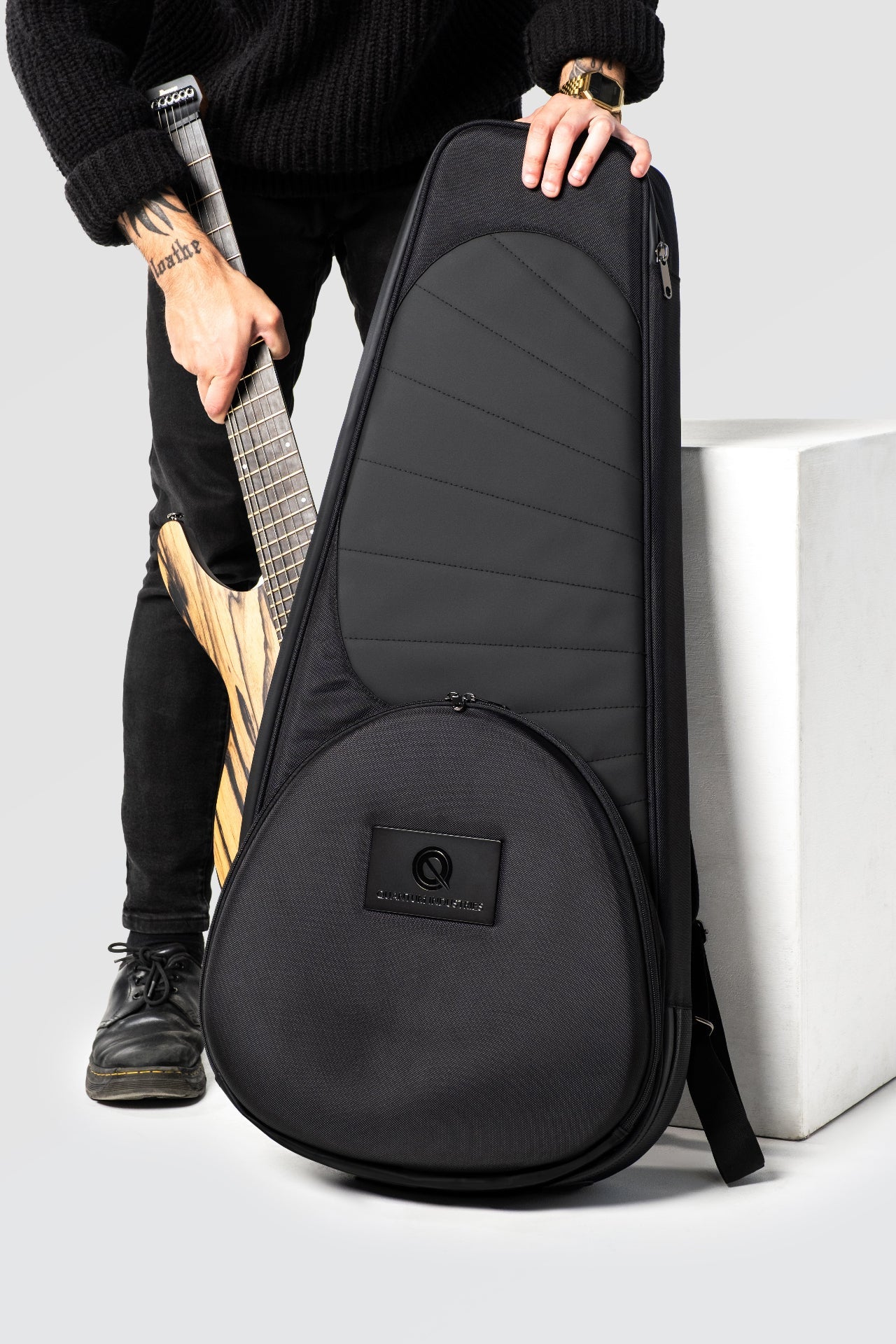 HACHIMAN - Headless Guitar Bag - QUANTUM INDUSTRIESGuitar BagH80KHGB