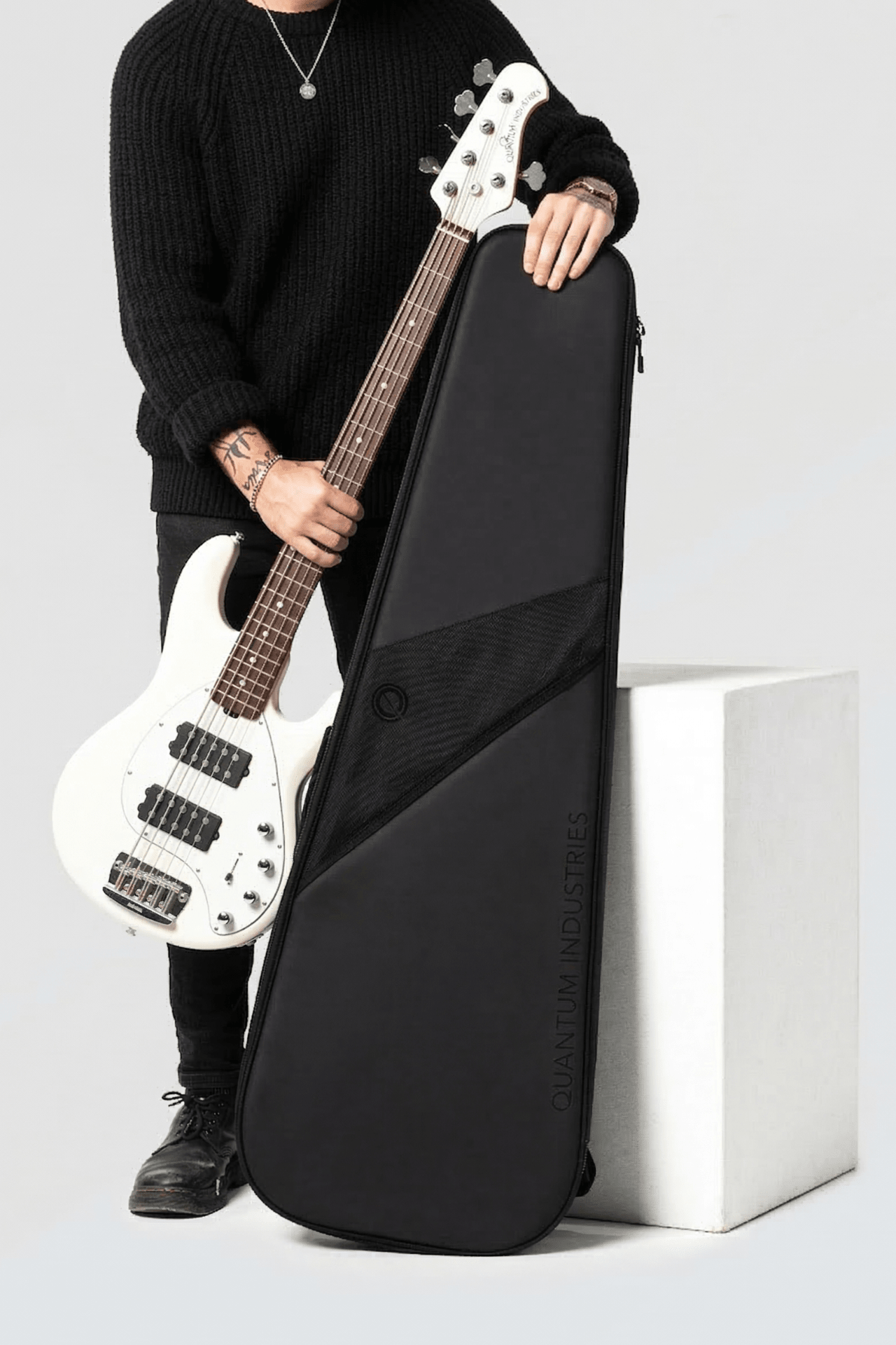 HAIKU - Bass Guitar Bag - QUANTUM INDUSTRIESGuitar BagHBX