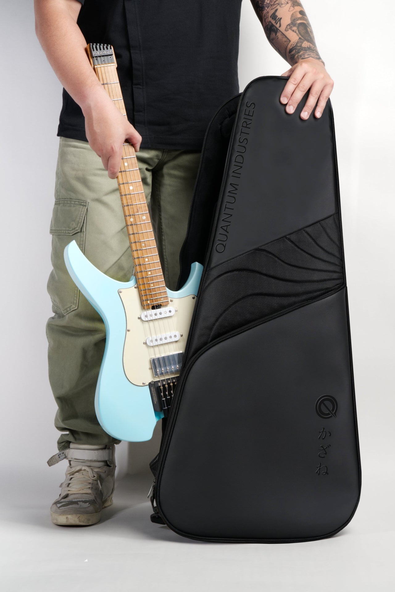KAZANE - Headless Guitar Bag - QUANTUM INDUSTRIESGuitar BagKGX