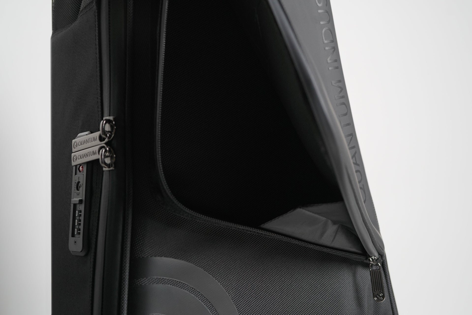 Q - SERIES - Bass Guitar Bag - QUANTUM INDUSTRIESGuitar BagQBS