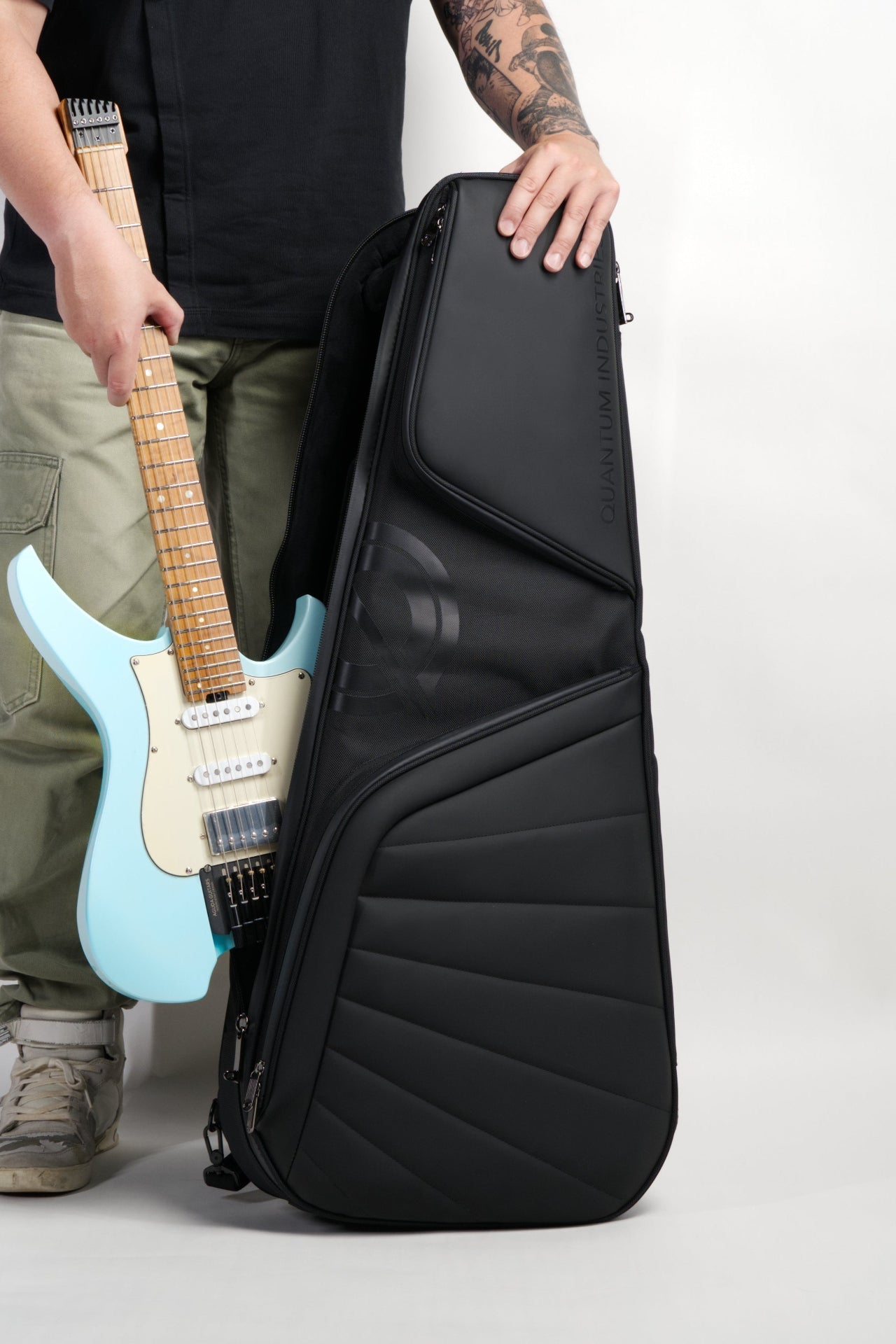 Q - SERIES - Headless Guitar Bag - QUANTUM INDUSTRIESGuitar BagQHS
