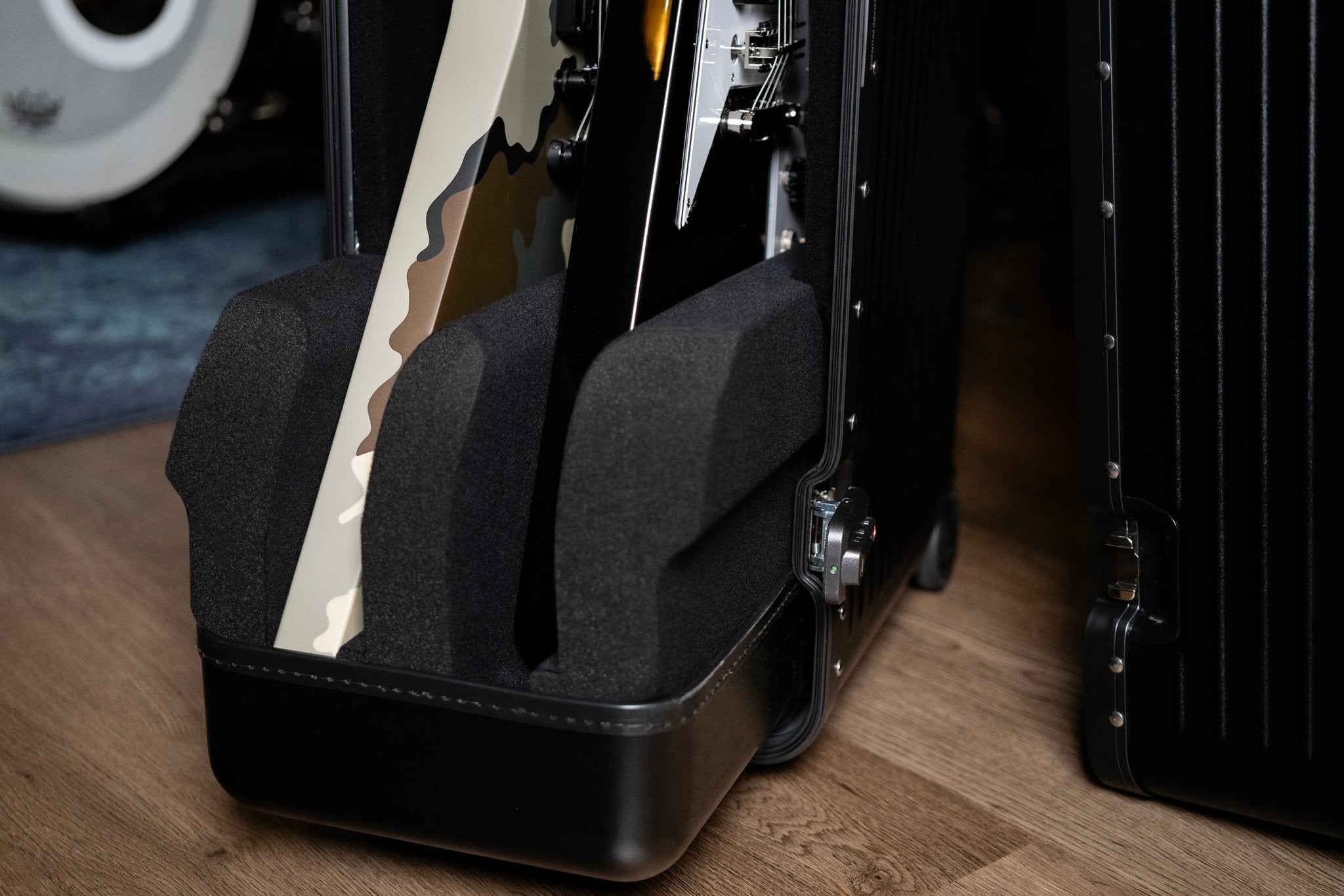 VXP Double Extreme Electric Guitar Vault Case - Heavy Duty Protection